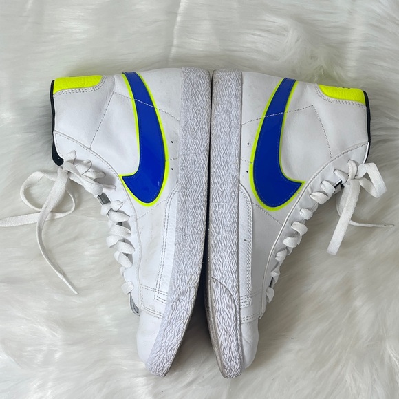 Nike White High Top Basketball Sneakers with Blue and Yellow Accents - Picture 7 of 9